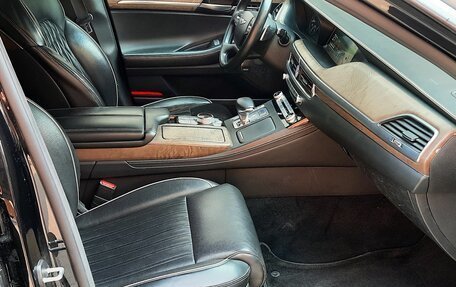 Genesis G90 I рестайлинг, 2020 год, 3 999 999 рублей, 17 фотография
