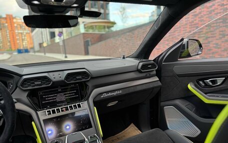 Lamborghini Urus I, 2022 год, 31 485 000 рублей, 26 фотография
