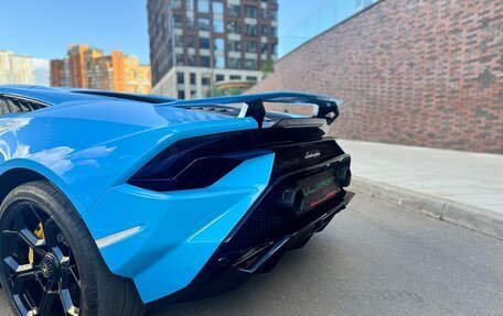 Lamborghini Huracán, 2023 год, 37 500 000 рублей, 8 фотография