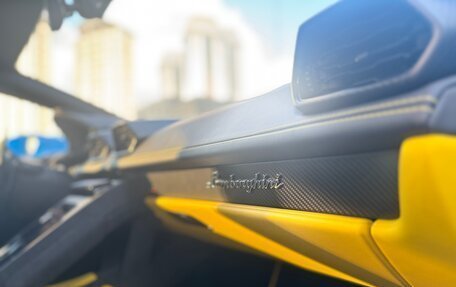 Lamborghini Huracán, 2023 год, 37 500 000 рублей, 22 фотография