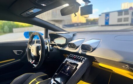 Lamborghini Huracán, 2023 год, 37 500 000 рублей, 17 фотография