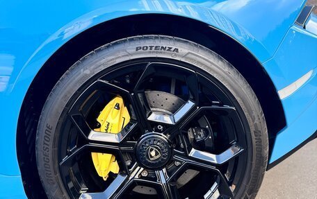 Lamborghini Huracán, 2023 год, 37 500 000 рублей, 30 фотография