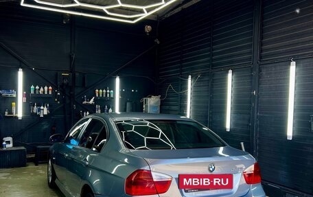 BMW 3 серия, 2005 год, 700 000 рублей, 3 фотография