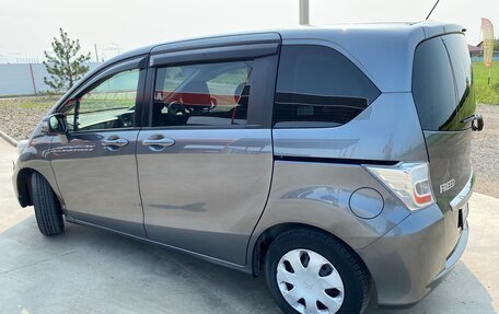 Honda Freed I, 2012 год, 1 220 000 рублей, 6 фотография