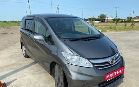 Honda Freed I, 2012 год, 1 220 000 рублей, 4 фотография