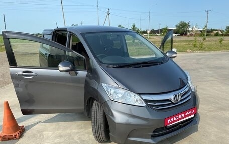 Honda Freed I, 2012 год, 1 220 000 рублей, 18 фотография