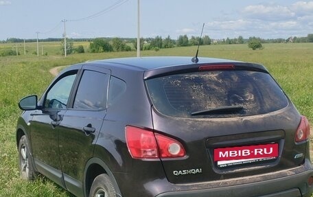 Nissan Qashqai, 2010 год, 900 000 рублей, 2 фотография