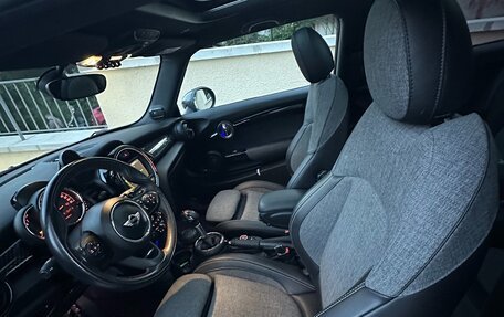 MINI Hatch, 2017 год, 2 250 000 рублей, 8 фотография