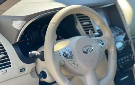 Infiniti FX II, 2008 год, 1 750 000 рублей, 12 фотография