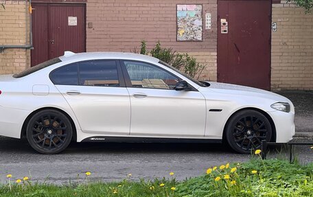 BMW 5 серия, 2014 год, 1 690 000 рублей, 2 фотография