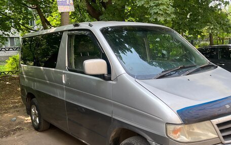 Mazda Bongo Friendee i рестайлинг, 1999 год, 680 000 рублей, 2 фотография