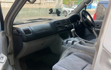 Mazda Bongo Friendee i рестайлинг, 1999 год, 680 000 рублей, 7 фотография