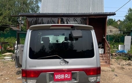 Mazda Bongo Friendee i рестайлинг, 1999 год, 680 000 рублей, 16 фотография