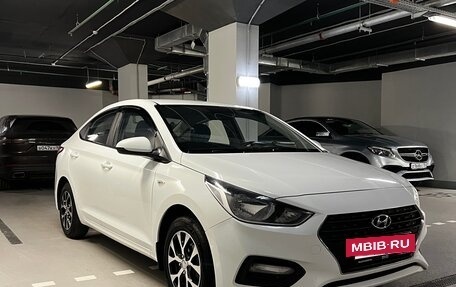 Hyundai Solaris II рестайлинг, 2019 год, 1 375 000 рублей, 2 фотография