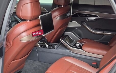 Audi A8, 2018 год, 5 900 000 рублей, 10 фотография