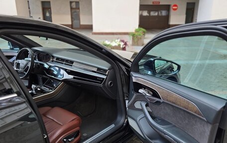 Audi A8, 2018 год, 5 900 000 рублей, 15 фотография
