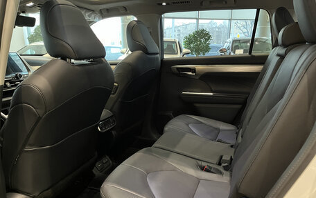Toyota Highlander, 2025 год, 5 890 000 рублей, 15 фотография