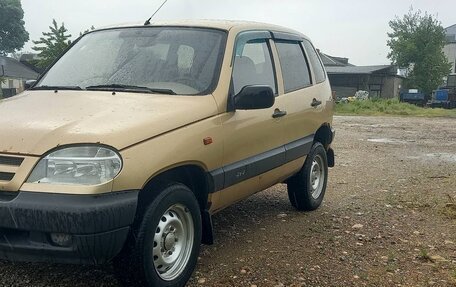 Chevrolet Niva I рестайлинг, 2006 год, 257 000 рублей, 1 фотография