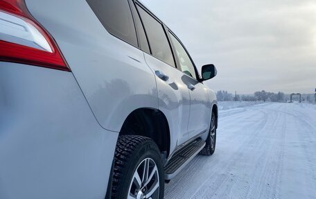 Toyota Land Cruiser Prado 150 рестайлинг 2, 2014 год, 4 150 000 рублей, 5 фотография