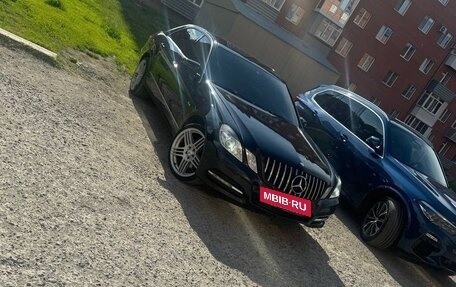 Mercedes-Benz E-Класс, 2011 год, 1 390 000 рублей, 3 фотография