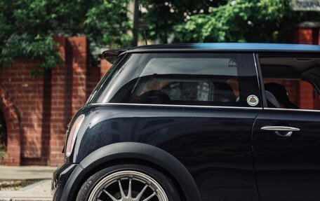 MINI Hatch, 2005 год, 1 050 000 рублей, 14 фотография