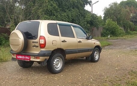 Chevrolet Niva I рестайлинг, 2006 год, 257 000 рублей, 2 фотография