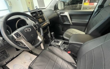Toyota Land Cruiser Prado 150 рестайлинг 2, 2012 год, 2 348 000 рублей, 10 фотография