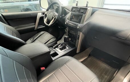 Toyota Land Cruiser Prado 150 рестайлинг 2, 2012 год, 2 348 000 рублей, 19 фотография
