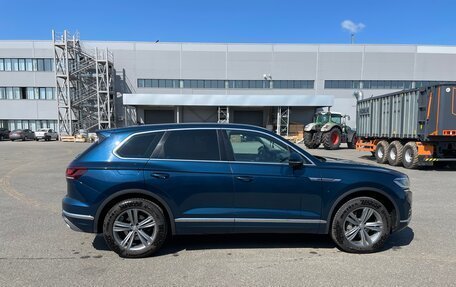 Volkswagen Touareg III, 2018 год, 3 500 000 рублей, 3 фотография