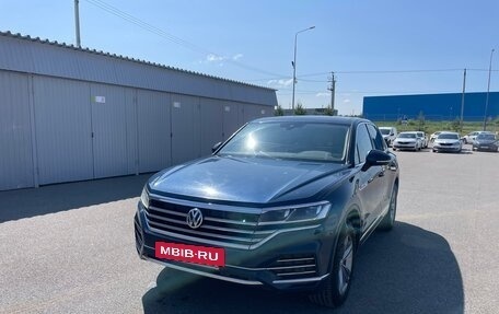 Volkswagen Touareg III, 2018 год, 3 500 000 рублей, 6 фотография