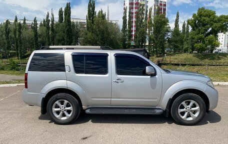 Nissan Pathfinder, 2011 год, 1 100 000 рублей, 10 фотография