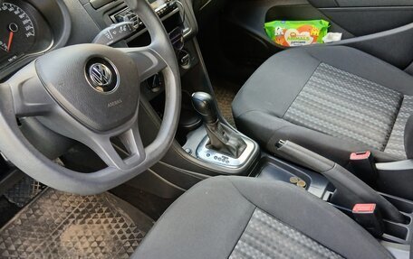 Volkswagen Polo VI (EU Market), 2018 год, 1 350 000 рублей, 10 фотография