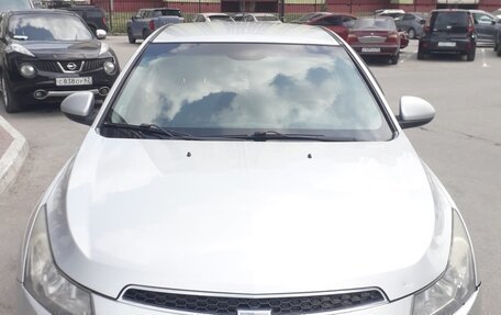 Chevrolet Cruze II, 2009 год, 460 000 рублей, 2 фотография