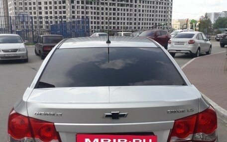 Chevrolet Cruze II, 2009 год, 460 000 рублей, 5 фотография