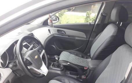Chevrolet Cruze II, 2009 год, 460 000 рублей, 10 фотография