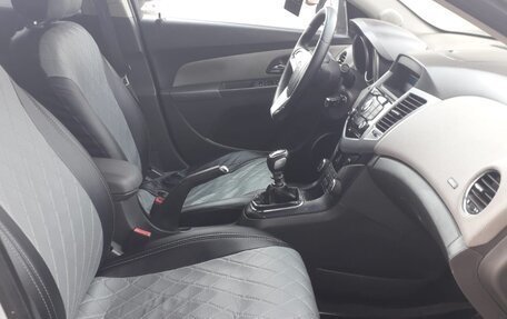 Chevrolet Cruze II, 2009 год, 460 000 рублей, 15 фотография