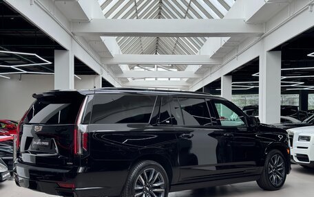 Cadillac Escalade V, 2022 год, 14 280 000 рублей, 10 фотография