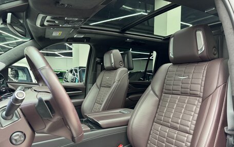 Cadillac Escalade V, 2022 год, 14 280 000 рублей, 18 фотография