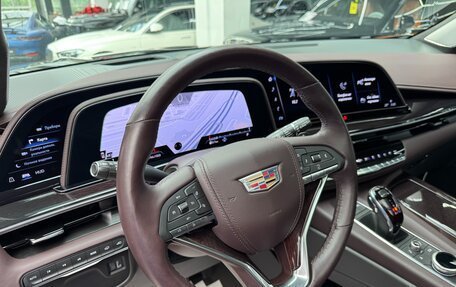 Cadillac Escalade V, 2022 год, 14 280 000 рублей, 17 фотография