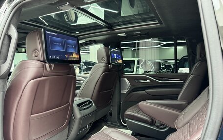 Cadillac Escalade V, 2022 год, 14 280 000 рублей, 22 фотография