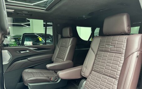 Cadillac Escalade V, 2022 год, 14 280 000 рублей, 24 фотография