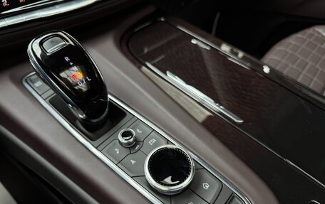 Cadillac Escalade V, 2022 год, 14 280 000 рублей, 31 фотография