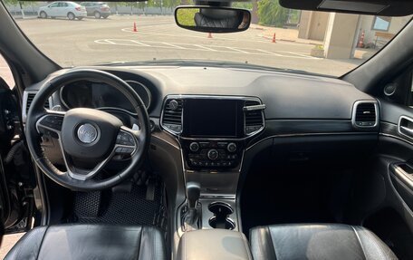 Jeep Grand Cherokee, 2018 год, 3 900 000 рублей, 35 фотография