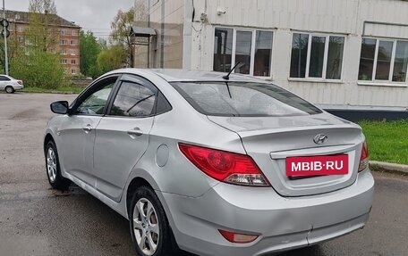 Hyundai Solaris II рестайлинг, 2013 год, 360 000 рублей, 2 фотография