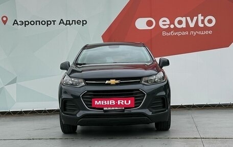 Chevrolet Trax, 2022 год, 1 990 000 рублей, 2 фотография