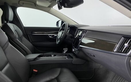 Volvo S90 II рестайлинг, 2017 год, 2 300 000 рублей, 13 фотография