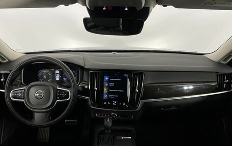 Volvo S90 II рестайлинг, 2017 год, 2 300 000 рублей, 16 фотография