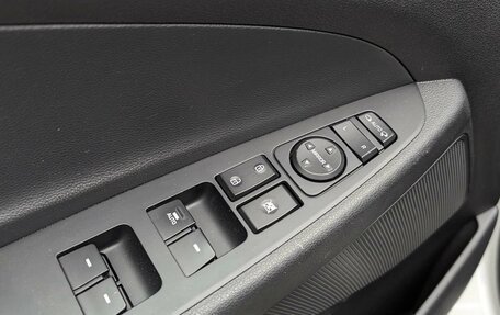 Hyundai Tucson III, 2018 год, 1 875 000 рублей, 10 фотография