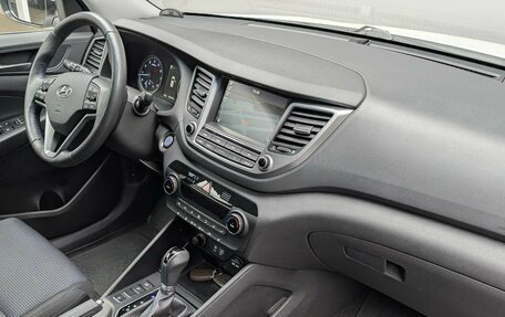 Hyundai Tucson III, 2018 год, 1 875 000 рублей, 13 фотография