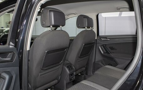 Volkswagen Tiguan II, 2017 год, 2 415 000 рублей, 11 фотография